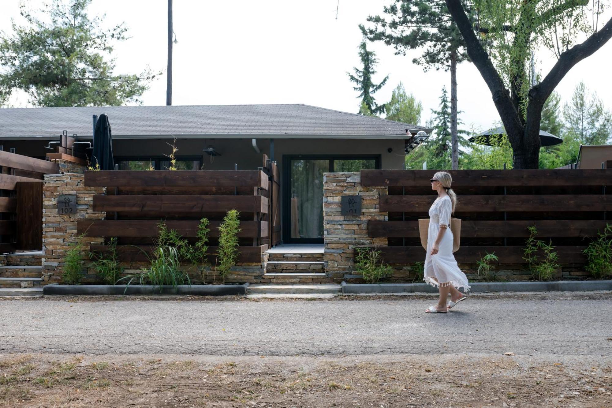 Sylvia Camping & Luxury Suites, Panel Hospitality Homes & Villas Litochoro Exterior foto