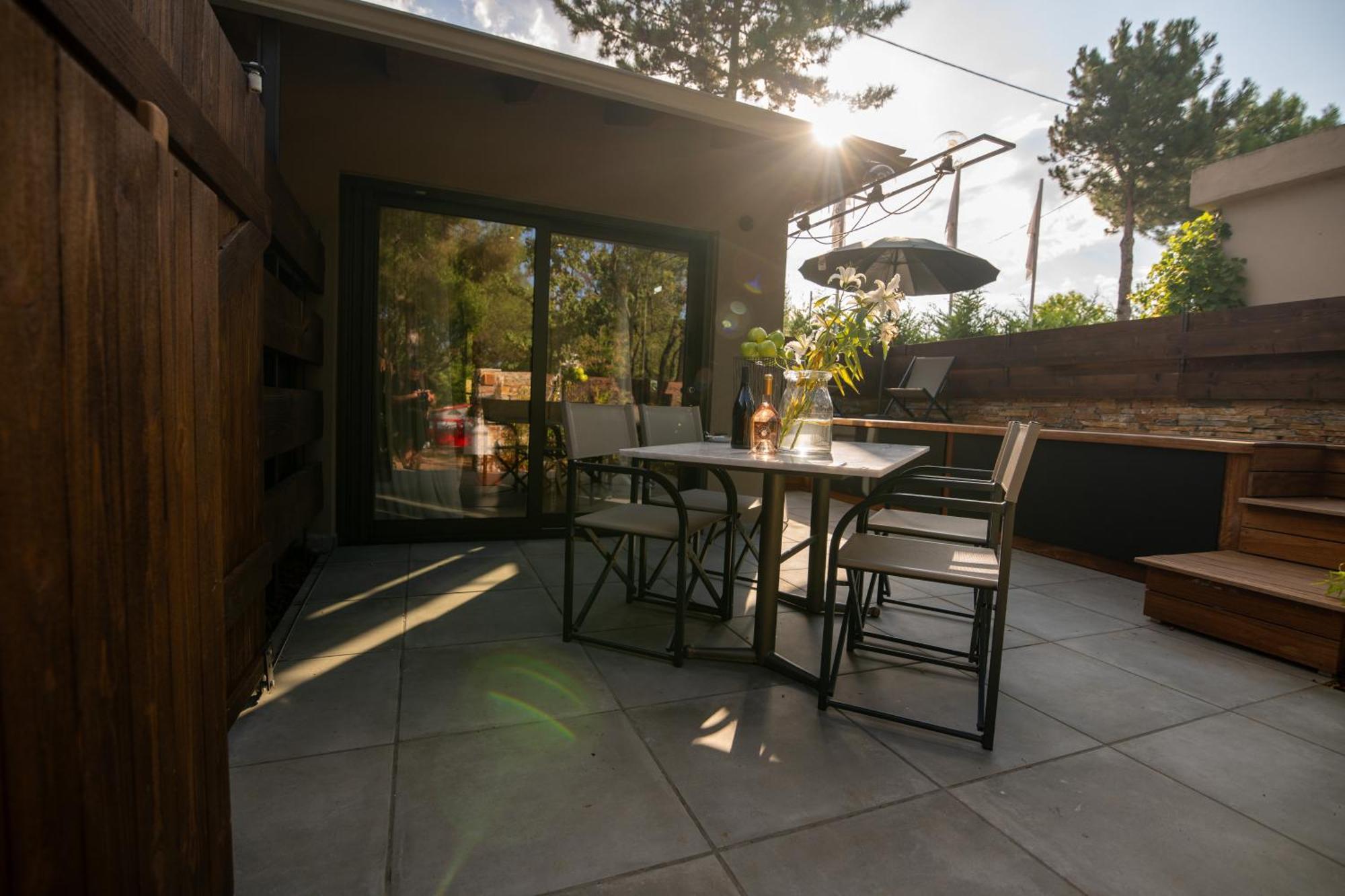 Sylvia Camping & Luxury Suites, Panel Hospitality Homes & Villas Litochoro Exterior foto